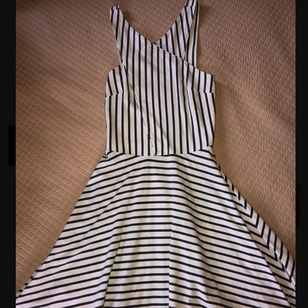 Small Hollister dress